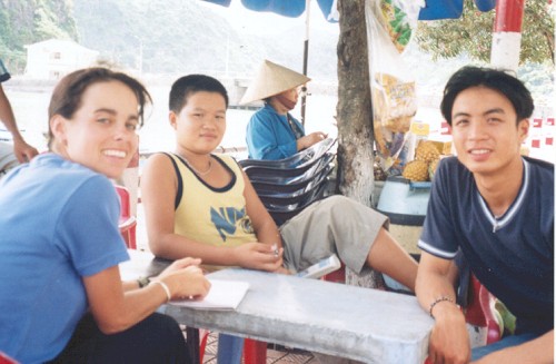 Pic of Jodi and Vietnamese youths on Cat Ba island