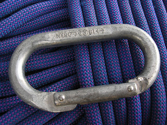 picture of carabiner