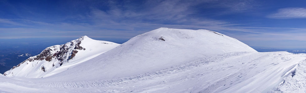 picture of rainier summit