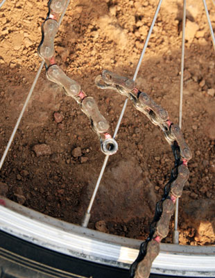 picture of busted chain