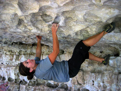 picture of bouldering at priest draw 