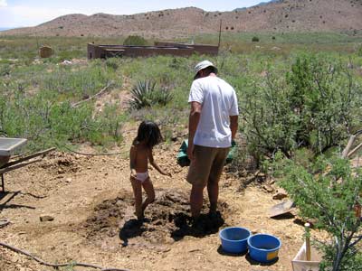 picture of mud squishing 